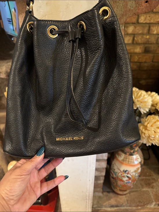 Michael Kors Handbags - Michael Kors Black Pebbled Leather Drawstring Bucket Bag with Gold Hardware
